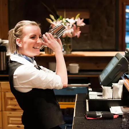 Dolmsundet Hitra Hotel 4*