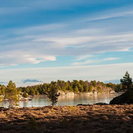 ホテル Dolmsundet Hitra Melandsjøen