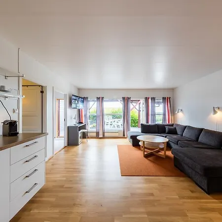 ホテル Dolmsundet Hitra Melandsjøen