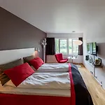 Dolmsundet Hitra Hotel 4*
